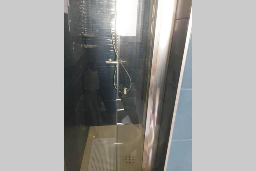Grand F2 60Mq Centre Antibes, Proche Plages, Commerces, 2 Balcons, Parking, Train, Bus, Deco Vintage, Pet Friendly, Ideal Famille Ou 1-2 Couples Dış mekan fotoğraf