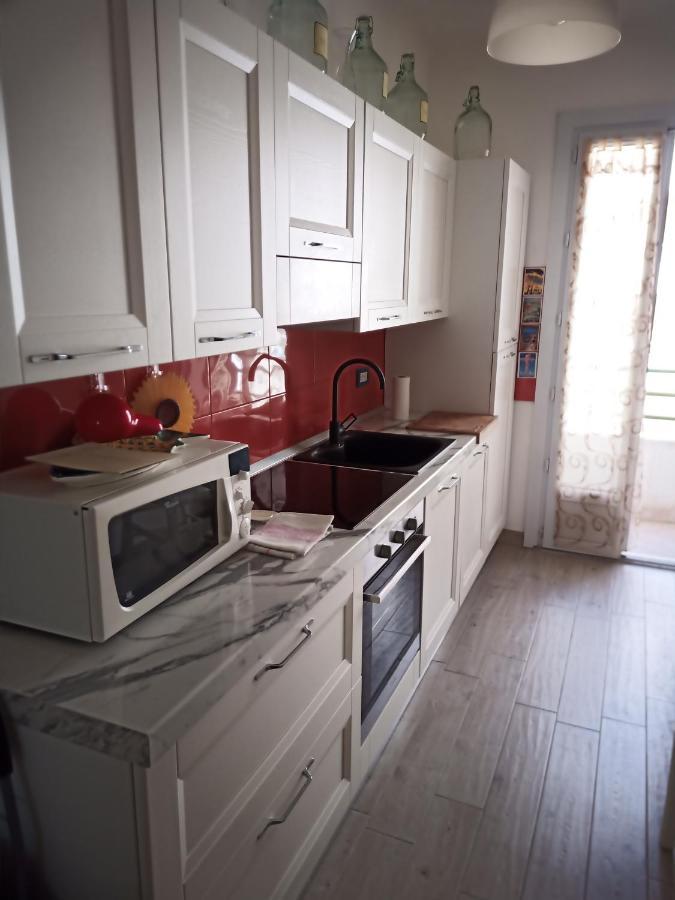 Grand F2 60Mq Centre Antibes, Proche Plages, Commerces, 2 Balcons, Parking, Train, Bus, Deco Vintage, Pet Friendly, Ideal Famille Ou 1-2 Couples Dış mekan fotoğraf