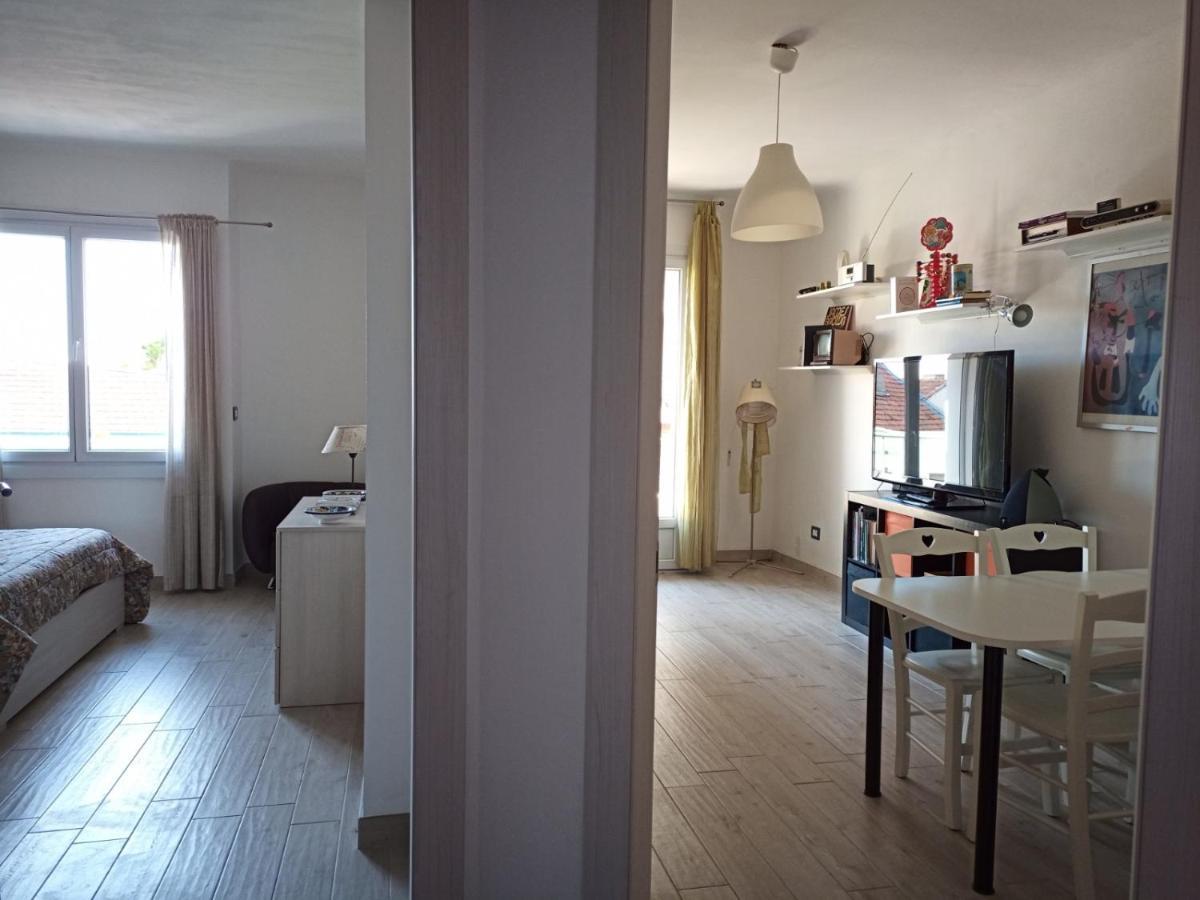 Grand F2 60Mq Centre Antibes, Proche Plages, Commerces, 2 Balcons, Parking, Train, Bus, Deco Vintage, Pet Friendly, Ideal Famille Ou 1-2 Couples Dış mekan fotoğraf