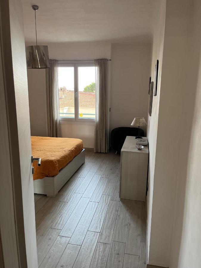 Grand F2 60Mq Centre Antibes, Proche Plages, Commerces, 2 Balcons, Parking, Train, Bus, Deco Vintage, Pet Friendly, Ideal Famille Ou 1-2 Couples Dış mekan fotoğraf