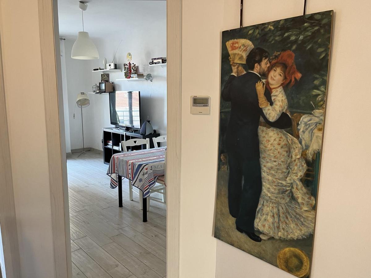 Grand F2 60Mq Centre Antibes, Proche Plages, Commerces, 2 Balcons, Parking, Train, Bus, Deco Vintage, Pet Friendly, Ideal Famille Ou 1-2 Couples Dış mekan fotoğraf