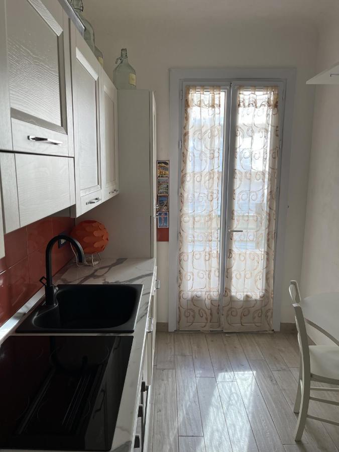 Grand F2 60Mq Centre Antibes, Proche Plages, Commerces, 2 Balcons, Parking, Train, Bus, Deco Vintage, Pet Friendly, Ideal Famille Ou 1-2 Couples Dış mekan fotoğraf
