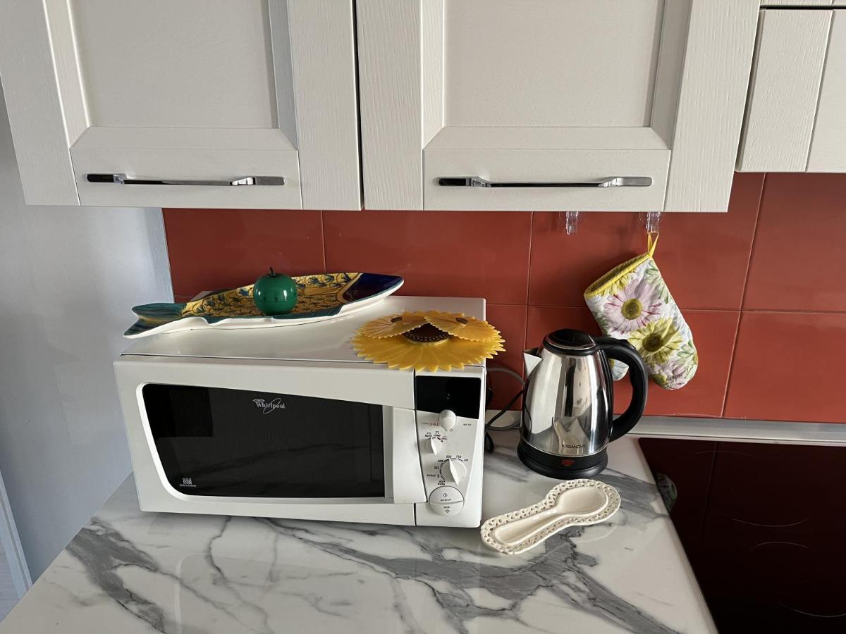 Grand F2 60Mq Centre Antibes, Proche Plages, Commerces, 2 Balcons, Parking, Train, Bus, Deco Vintage, Pet Friendly, Ideal Famille Ou 1-2 Couples Dış mekan fotoğraf